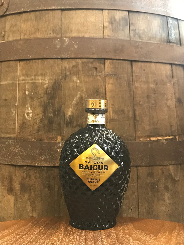 Saigon Baigur Curious Snake 43% 0,7L